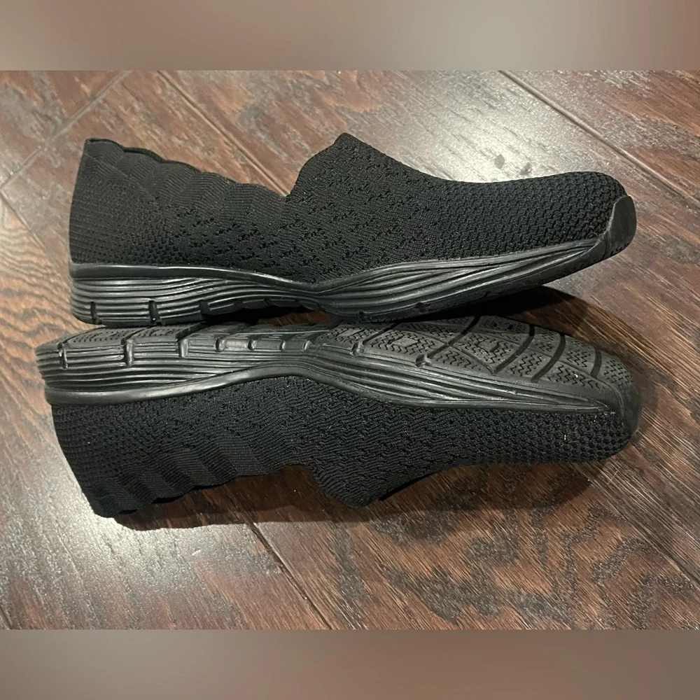Skechers air cooled